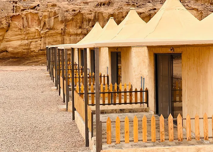 Rum Roza Luxury Camp